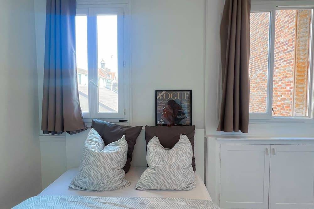 Entire apartment, Bright apartment near Paris - 15 min Orly in Choisy-le-Roi, Val-de-Marne