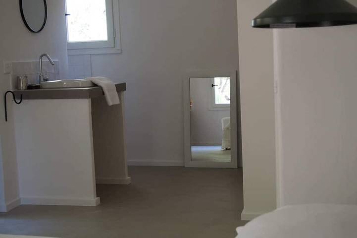 Location de vacances pour 12 personnes, avec jardin et terrasse, animaux acceptés dans Plage de la Palombaggia - 3