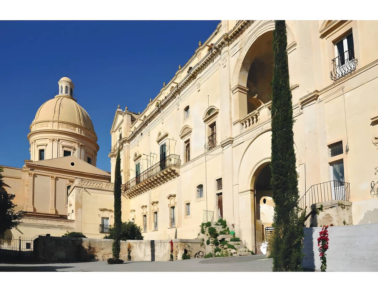 Camera 'King - Camera 3' con Giardino in Comune, Wi-Fi e Aria Condizionata in Noto, Noto e dintorni