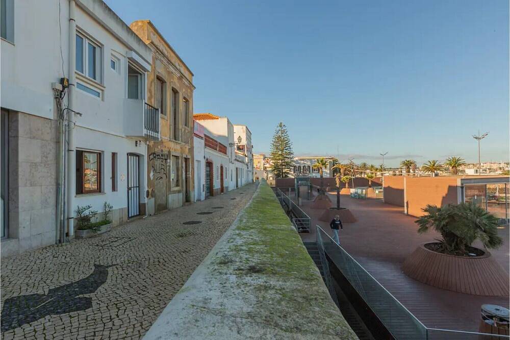 Ganze Wohnung, New! Romance & the Sea: Luxury in Central Lagos in Santa Maria, Lagos