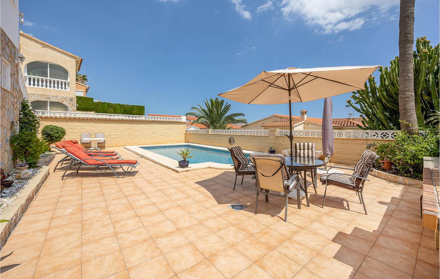 Entire holiday apartment, 70 m² Apartment with WiFi, Pool, Waterpark - Near La Nucia & Alicante in El Captivador, L'alfàs Del Pi