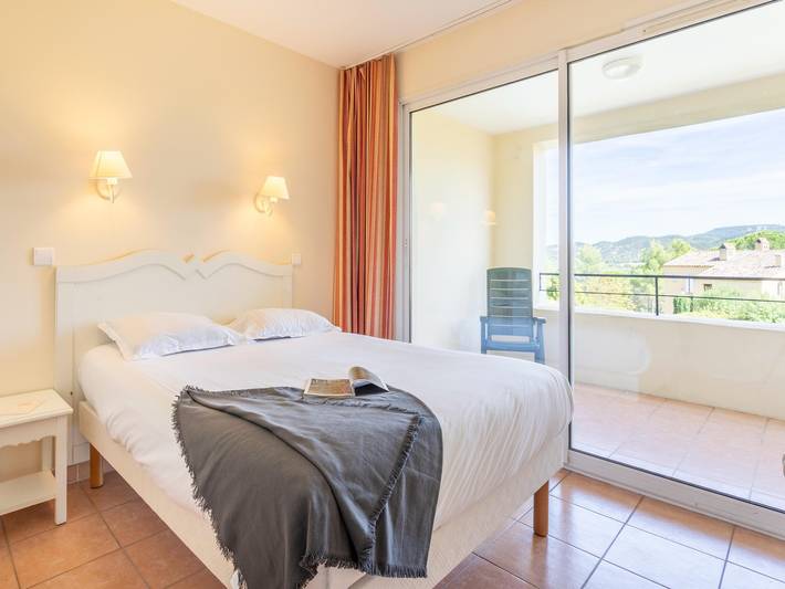 Ferienpark für 6 Personen, mit Terrasse und Pool, mit Haustier in Provence-Alpes-Côte d'Azur - 3