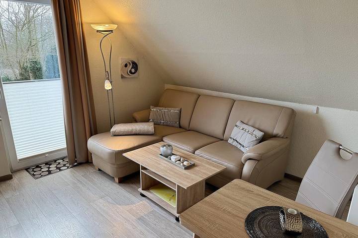 Ferienwohnung für 2 Personen, mit Balkon und Terrasse sowie Garten in Neuharlingersiel - 3