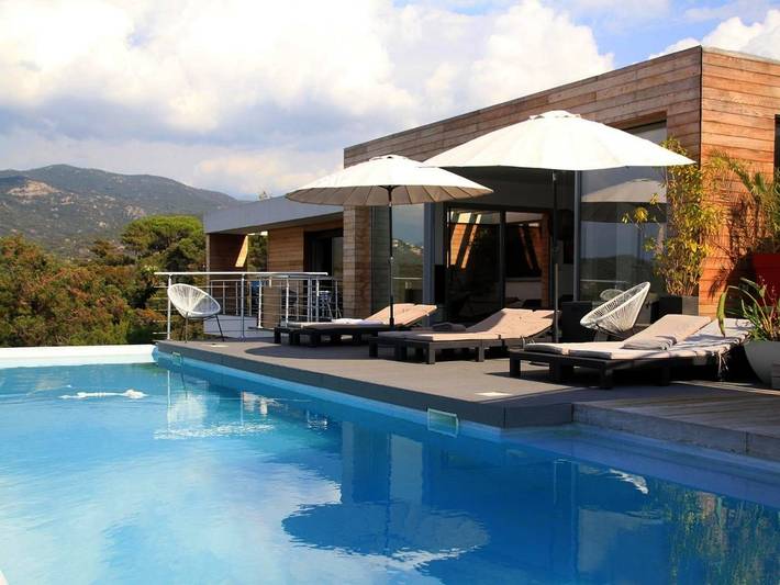 Location de vacances pour 3 personnes, avec piscine ainsi que vue et terrasse dans Plage d'Argent - 3