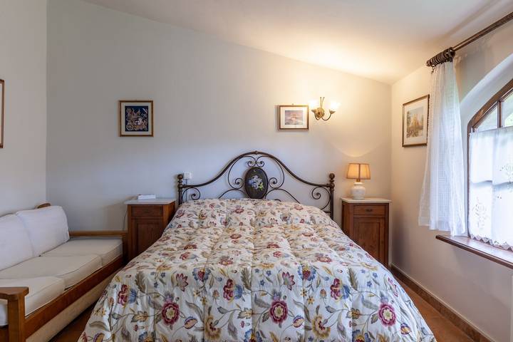 Holiday Home 'La Capannina' with Mountain View, Private Terrace and Garden in Pieve Fosciana, Garfagnana