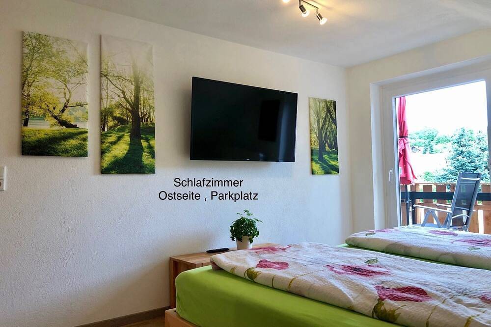 Ganze Wohnung, Gemütliche 2-zimmer Whg mit Balkon/ Sonnenaufgangsseite/ 1300 m zum Bodensee in Moos, Untersee