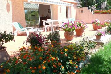 Villa pour 4 Personnes dans Sanary-sur-Mer, Région de Toulon, Photo 1