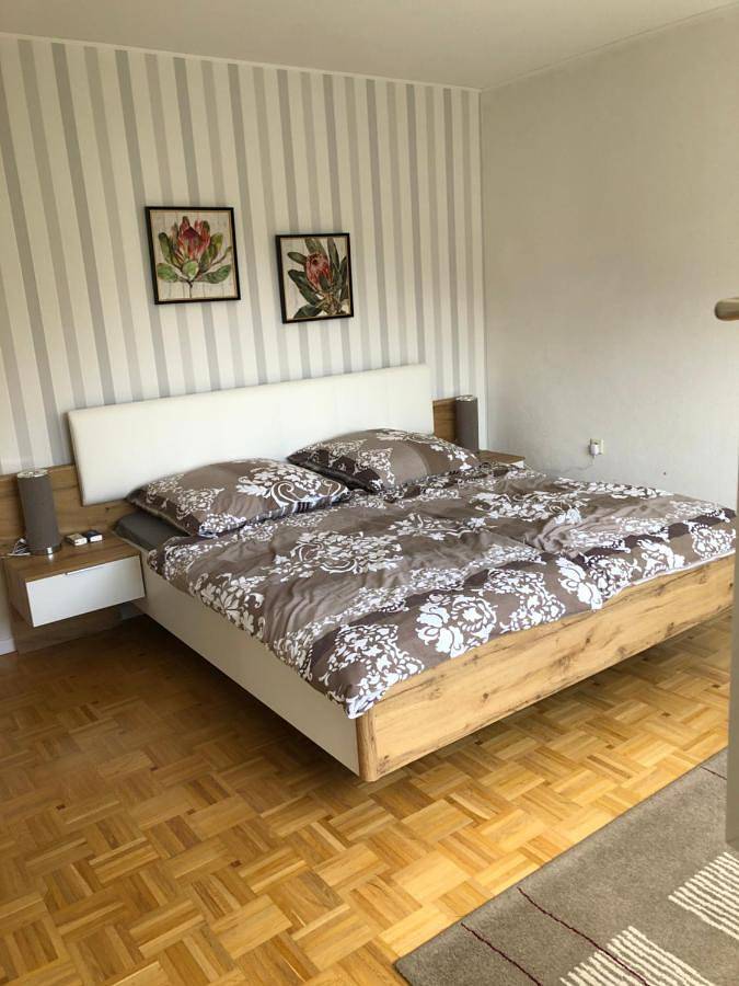 Ferienwohnung für 2 Personen, mit Terrasse und Ausblick in Murrhardt