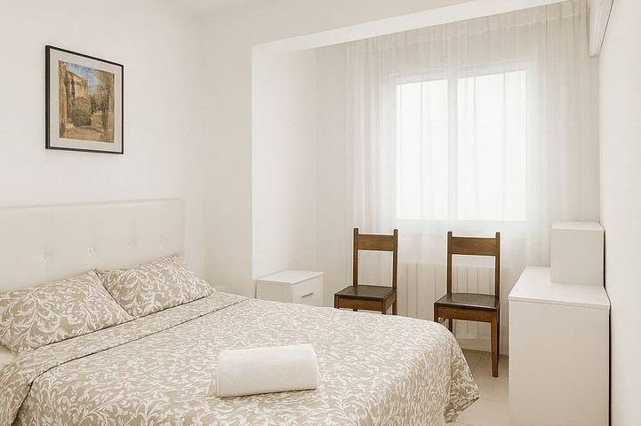 Entire apartment, Newly renovated apartment near the sea in Sant Adrià de Besòs, Barcelonès
