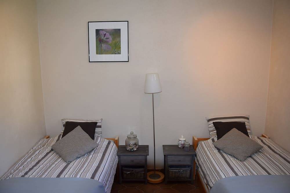 Superb holiday house in the natural beauty of the Gorges de Verdon in Castellane, Verdon Regional Natural Park