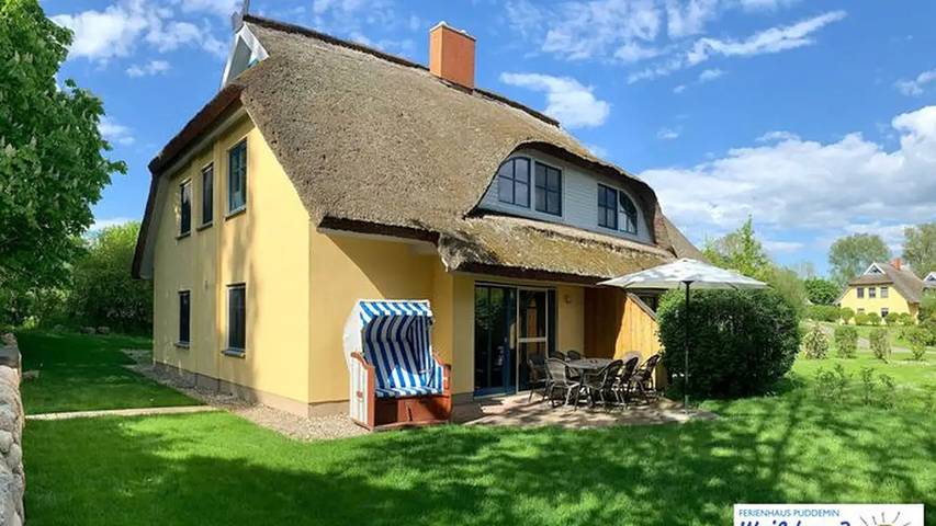 Ferienhaus für 9 Personen, mit Garten und Sauna sowie Pool und Whirlpool in Poseritz