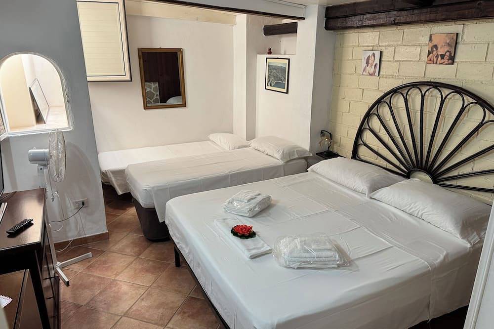 B&B Family Apartment 6 Pax in Vibo Valentia Province