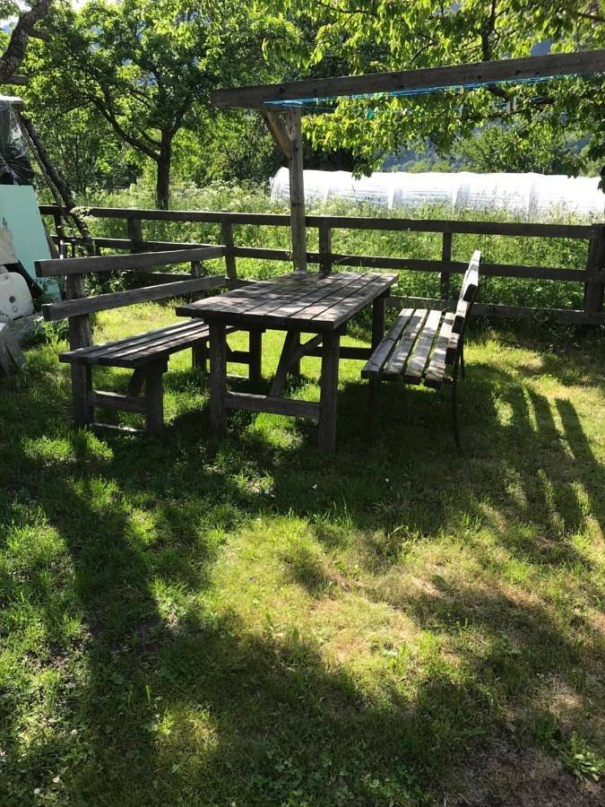 Ferienwohnung für 2 Personen, mit Terrasse und Garten sowie Ausblick in Ernen - 4