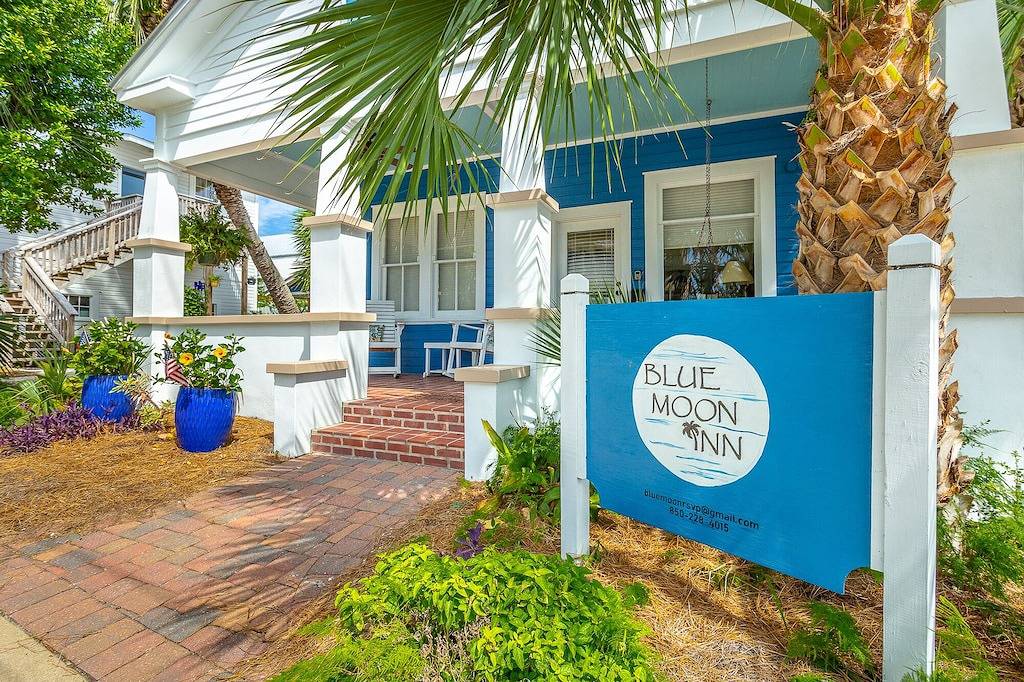 Cabin for 8 Guests in Apalachicola, Emerald Coast