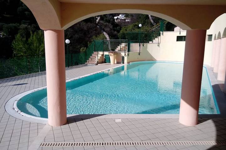 Appartement de vacances pour 5 personnes, avec balcon ainsi que piscine et jardin - 1