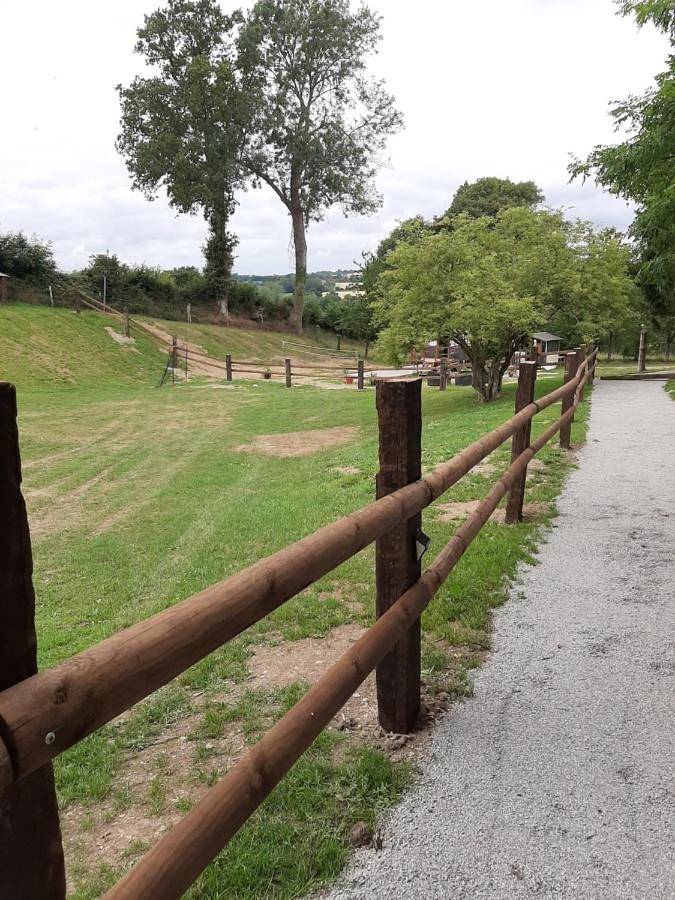 Camping pour 4 personnes, avec jardin dans Cotentin - 3