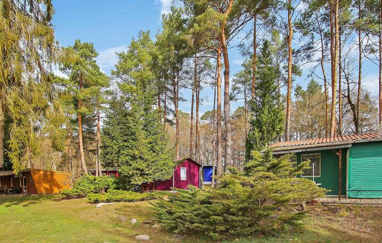 Gemütliches Appartement mit Parkplatz, Terrasse und Garten in Seenähe in Rheinsberger See, Rheinsberg