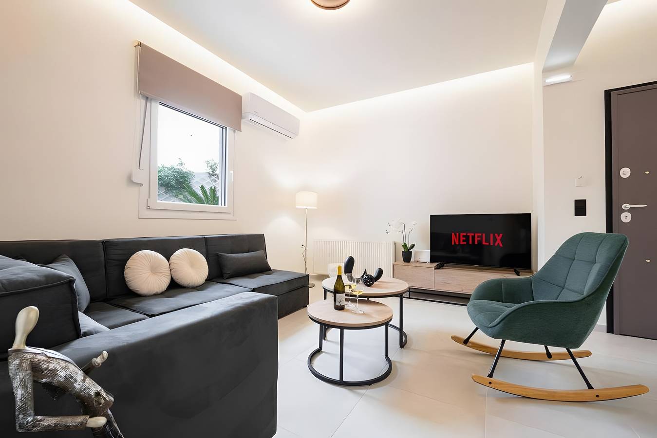 Geheel appartement, Appartement 'Zoelgrek Luxury Suite 1' met Privéterras, Wi-Fi en Airconditioning in Iraklio-Heraklion en omgeving