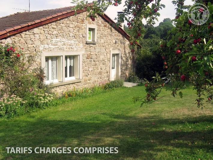 Location de vacances pour 4 personnes, avec terrasse à Saint-Didier-sur-Rochefort