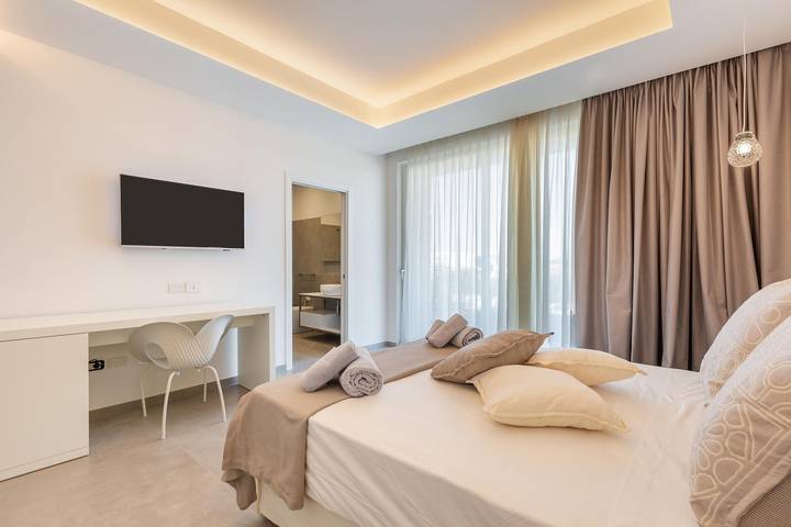 Chambre pour 3 personnes, avec jardin et piscine - 1