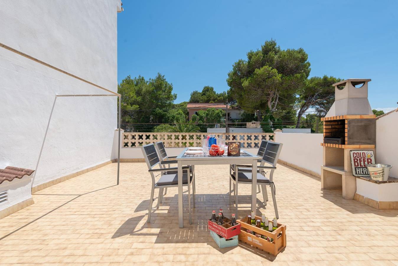 Sunset Village - Beautiful holiday home with several terraces, barbecue and 500 meters from the beach Free Wifi in Can Picafort, Santa Margalida