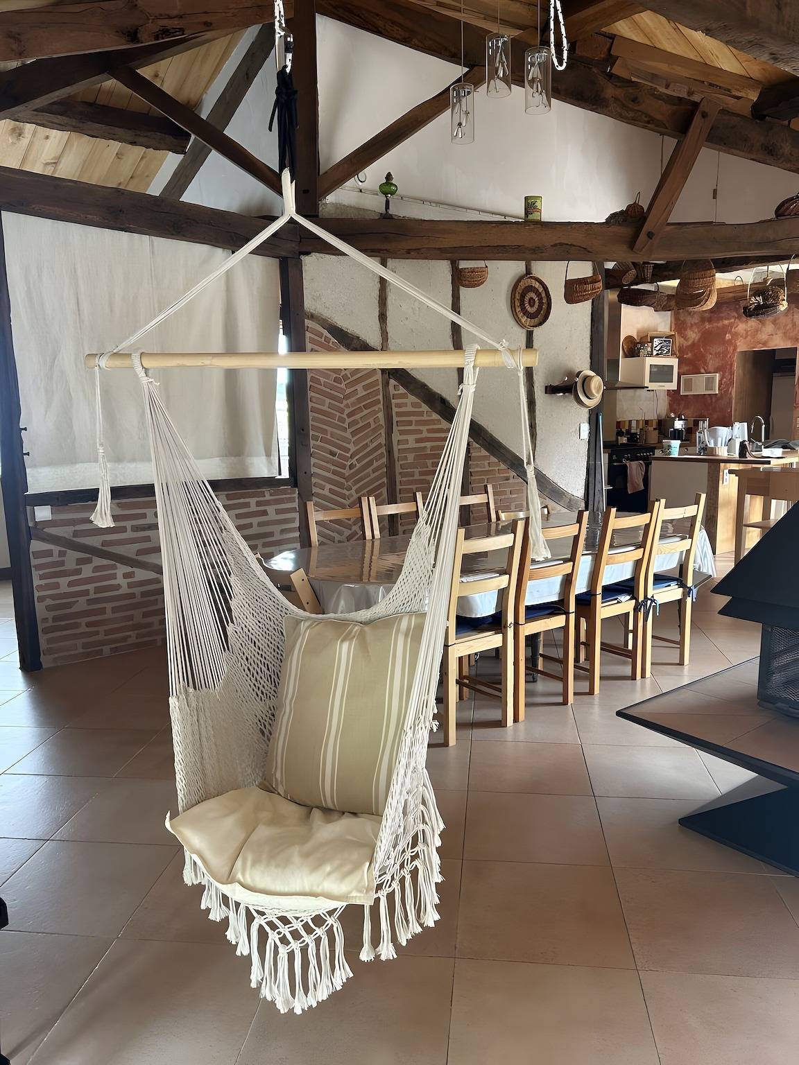 Gîte L'Arc-en-Ciel: Großes, charmantes Haus mit zentralem Kamin in Bournazel (Tarn), Albi und Umgebung