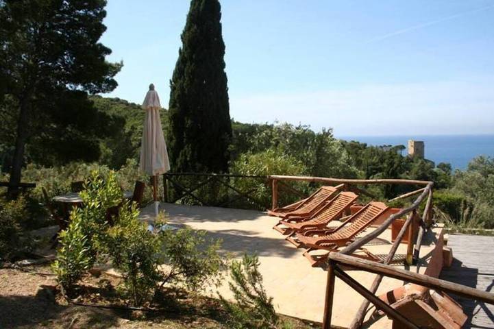 Ferienhaus für 6 Personen, mit Pool und Garten sowie Terrasse