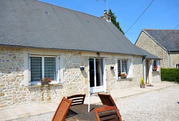 Gîte pour 6 personnes, avec terrasse et jardin à Liesville-sur-Douve