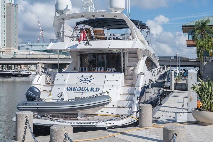 House boat for 8 people, with balcony and hot tub in Florida