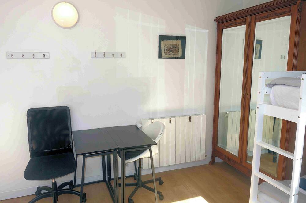 Charming house with private garden - Mont Valérien in Nanterre, Hauts-de-Seine