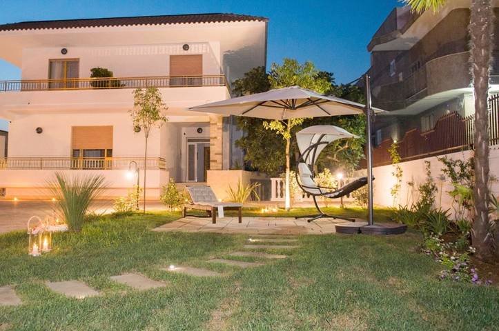 B&b per 3 persone, con Balcone e Terrazza nonché Giardino a Alezio