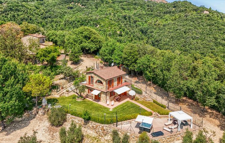 Ferienhaus für 5 Personen, mit Terrasse und Garten