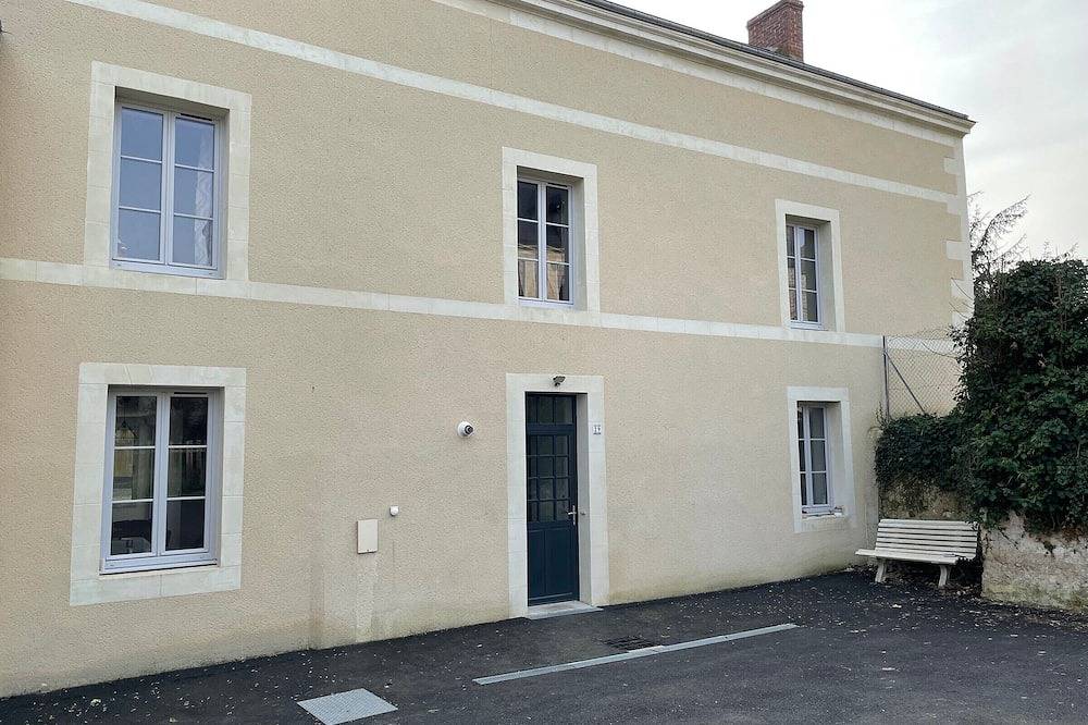 Riverside Retreat: Cozy B&B with Bercé Forest Nearby, Ideal for Fishing & Hiking in Vaas, Loire Valley