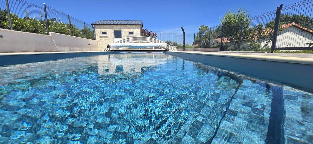 Gîte pour 5 personnes, avec jardin ainsi que terrasse et piscine dans le Gers - 2