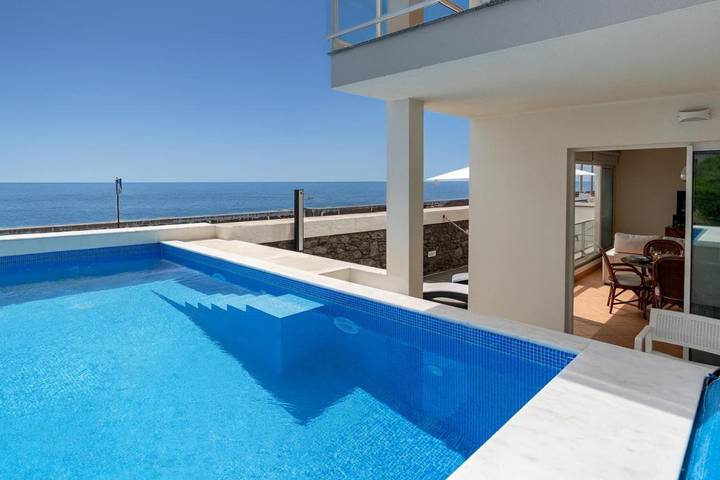 Casa de férias para 4 pessoas, com vista e piscina em Paul Do Mar