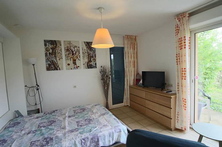 Gîte pour 3 personnes, avec piscine ainsi que jardin et terrasse à Prayssac - 2