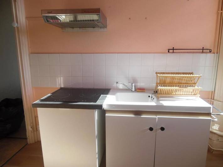 Gîte pour 4 personnes, avec vue à Cours-la-Ville - 2