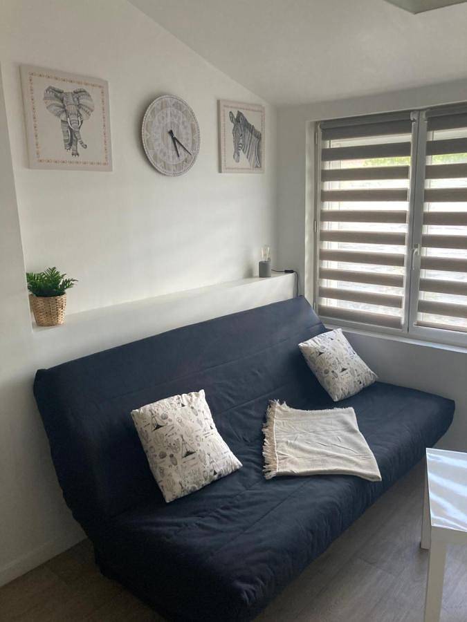 Appartement entier, Studio tout équipé au calme in Cappelle-la-Grande, Région de Dunkerque