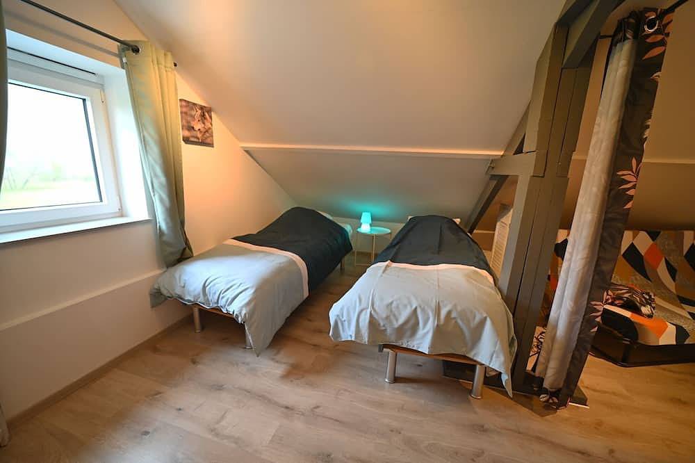 Vakantiehuis bij de Ourthe, België in Fronville, Hotton