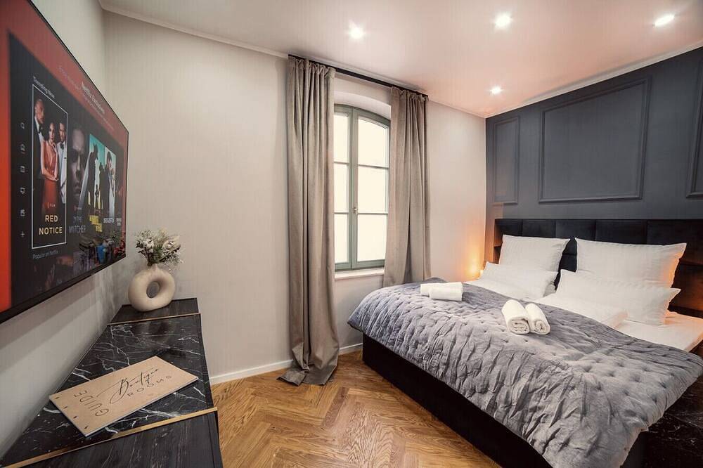 Ganze Wohnung, New Luxus Suite | Two Kingbeds | Netflix | Center in Augsburg-Innenstadt, Augsburg