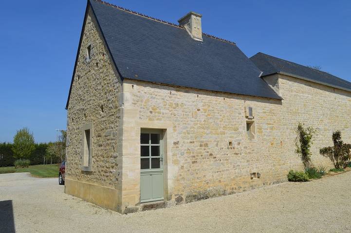 Hübsches Haus vor den Toren von Bayeux in einer außergewöhnlichen Lage. in Monceaux-en-Bessin, Bayeux und Umgebung