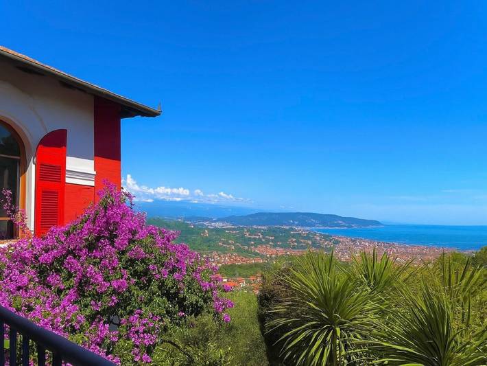 Ferienhaus für 8 Personen, mit Garten und Pool sowie Balkon in La Spezia - 4