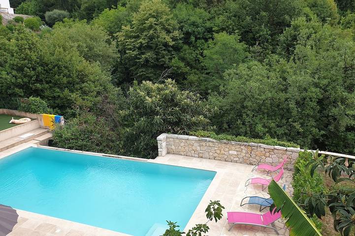 Villa pour 8 personnes, avec balcon et jardin à Vence