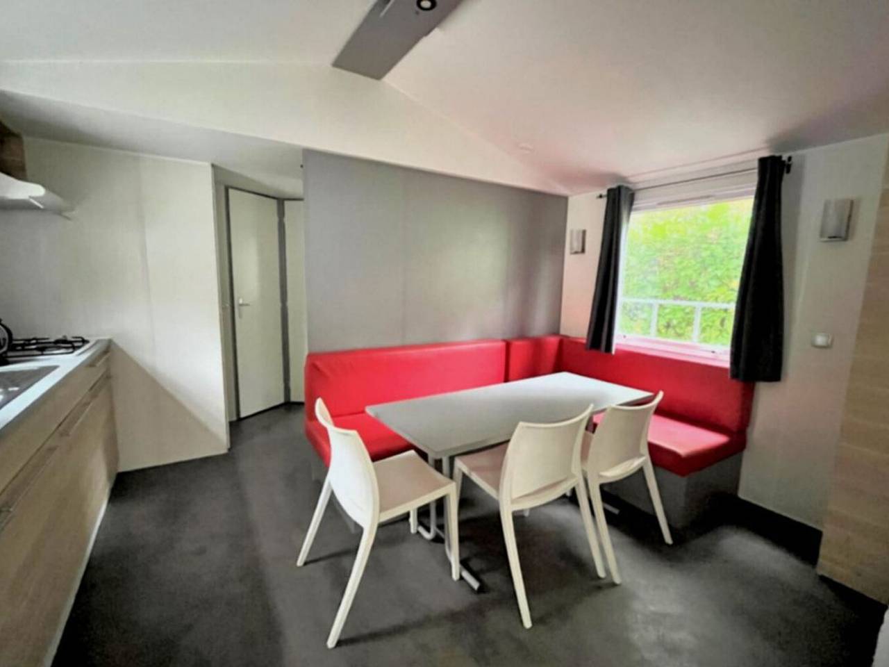 Mobil home avec terrasse à Espelette - 3 chambres pour 7 personnes in Espelette, Région de Bayonne