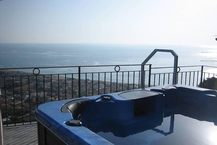 Maison de vacances pour 5 personnes, avec balcon et jacuzzi - 1