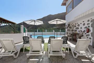 Villa for 16 People in San Bartolomé de Tirajana, South Gran Canaria, Photo 1