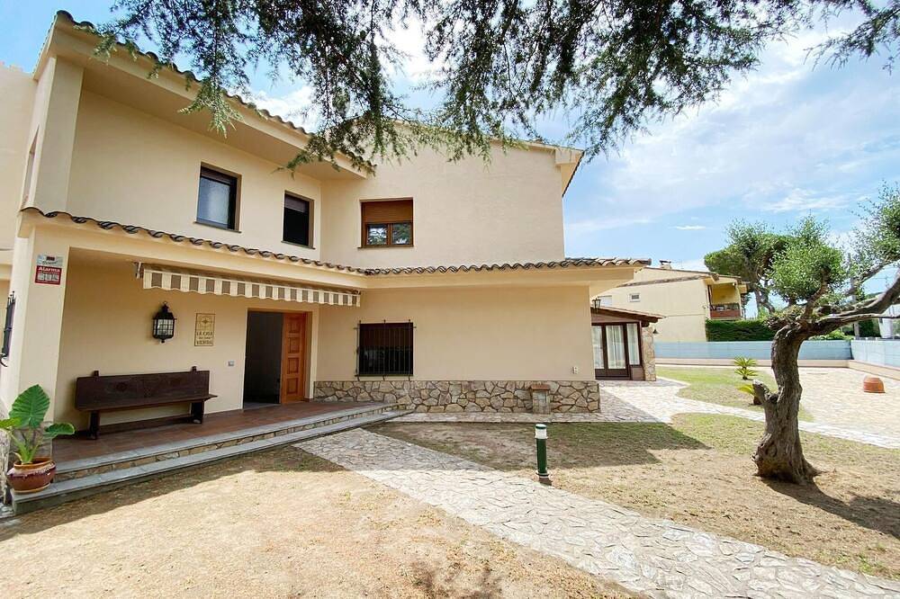 Large villa close to the best beaches of the Costa Brava. in Calella de Palafrugell, Palafrugell