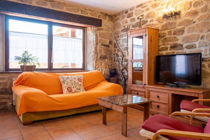 Chalet para 14 personas, con jardín y jacuzzi, Se admiten mascotas en Sayago - 3