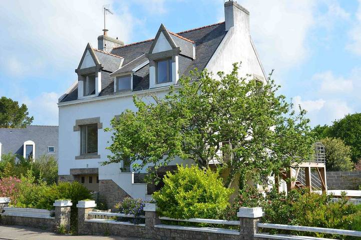 Location de vacances pour 6 personnes, avec jardin et balcon dans Plage Langoz