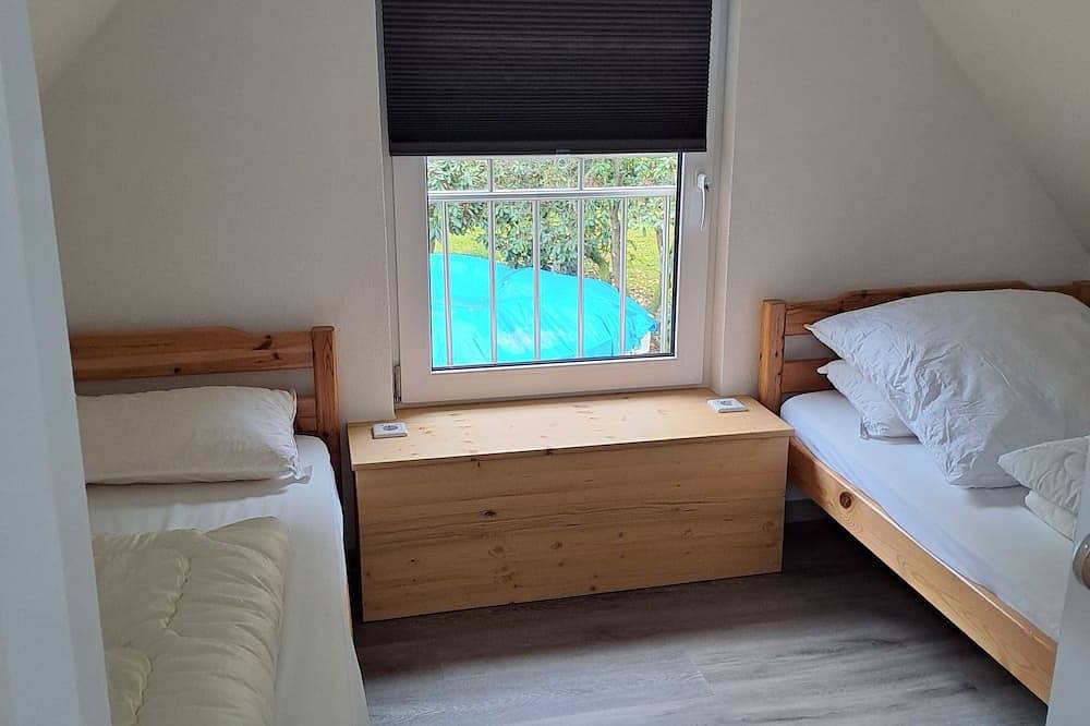 Ferienhaus Hirschturmblick-\ngemütliches Ferienhaus mit Terrasse und Spielplatz in Dippoldiswalde, Osterzgebirge